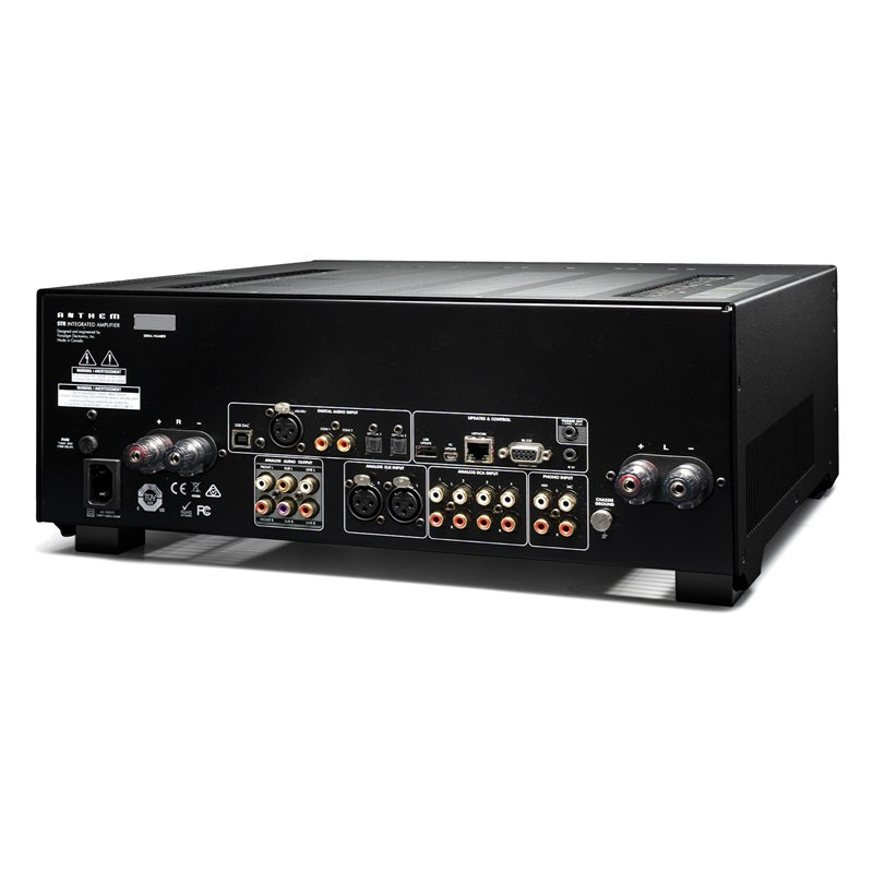 Anthem STR Integrated, panel trasero de tres cuartos en negro