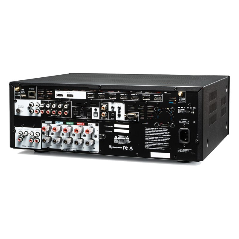 Anthem MRX 540 8K, panel trasero de tres cuartos
