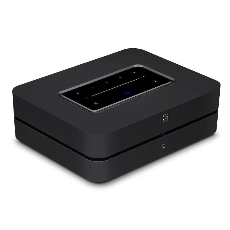 Bluesound PowerNode N330 negro vista frontal superior lateral — reproductor todo en uno Hi-Fi