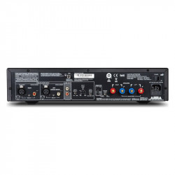 NAD C 268, panel trasero con entradas XLR y RCA, salida de línea, control de nivel, disparador de 12 V, interruptor de modo puen