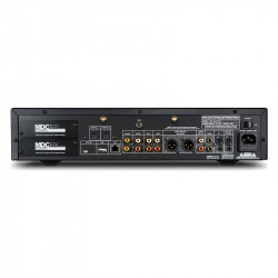 NAD C 658, panel trasero