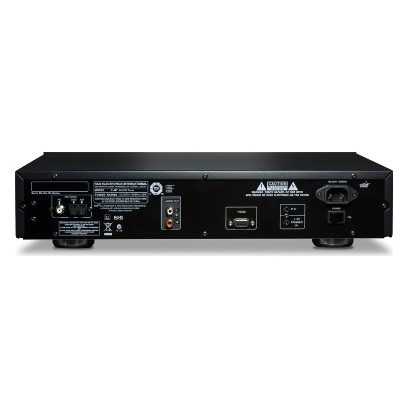 NAD C 427, panel trasero con tomas de antena FM y AM, salida de audio RCA, puerto RS-232, entrada IR, entrada de disparo de 12 V