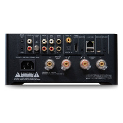 NAD M10 v3, panel trasero con disparador de 12 V, entrada IR, phono con borne de masa, entrada de línea, salida de previo, dos s