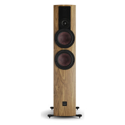 DALI RUBIKORE 6, vista frontal sin rejilla, con el tweeter híbrido y los dos woofers, nogal