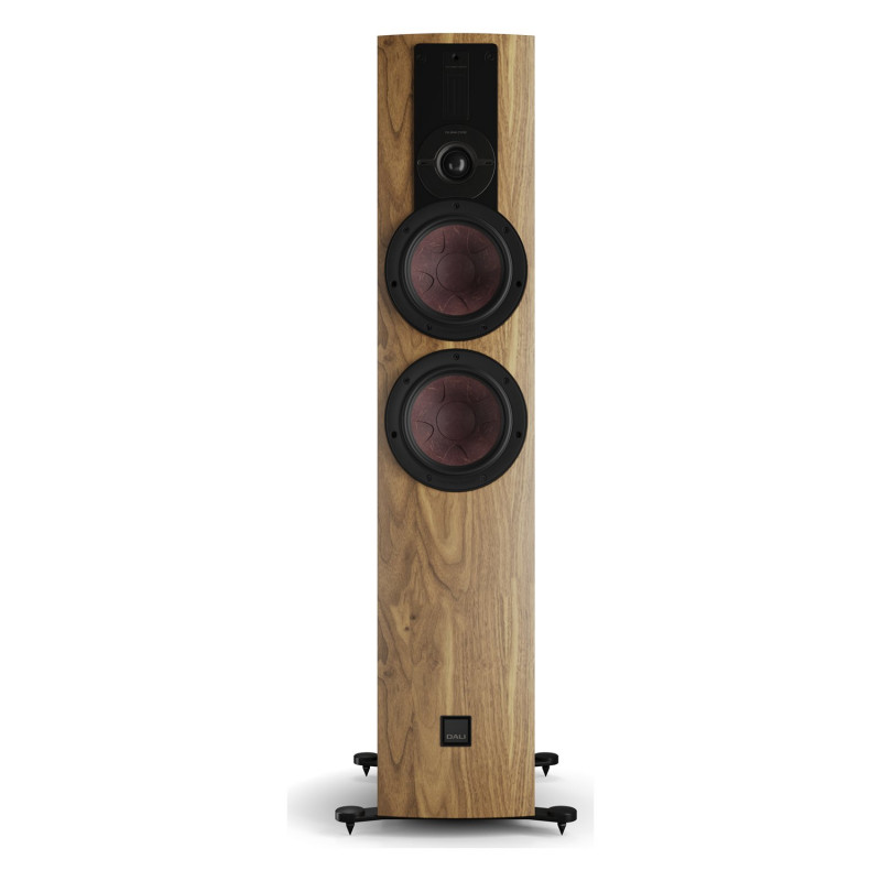 DALI RUBIKORE 6, vista frontal sin rejilla, con el tweeter híbrido y los dos woofers, nogal