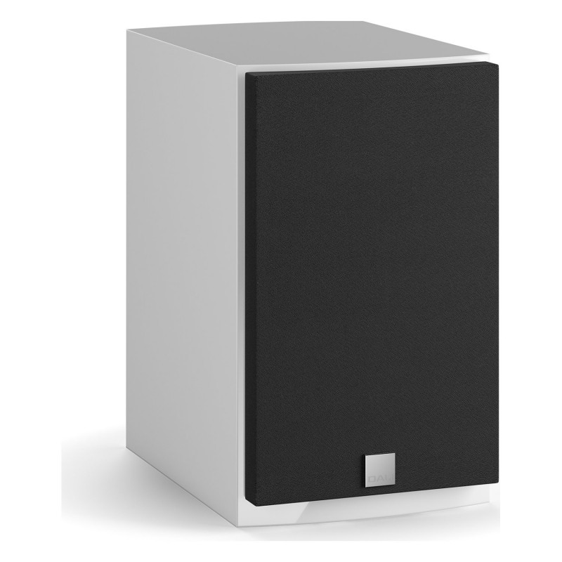 DALI Menuet, vista de tres cuartos con la rejilla puesta (rejilla no confirmada en la caja), blanco brillo