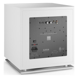 DALI SUB K-14 F, vista trasera de tres cuartos con el panel de conexiones y ajustes, blanco