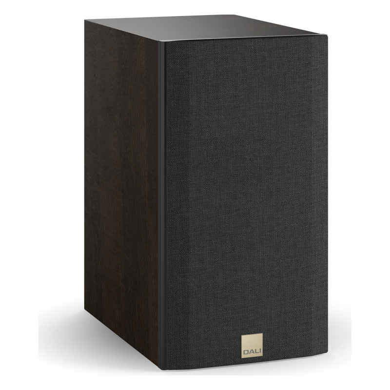 DALI Opticon 2 mk2, vista de tres cuartos con rejilla, roble tabaco