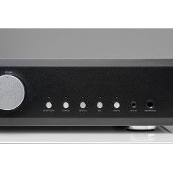 Musical Fidelity B1xi, detalle de los botones de entrada y las tomas frontales