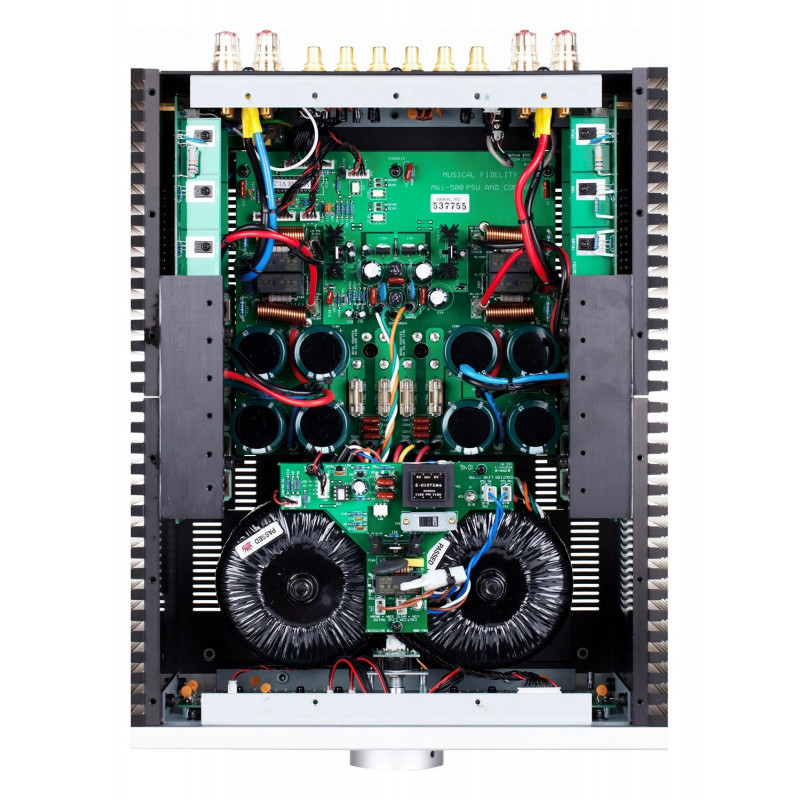 Musical Fidelity M6si500, por dentro, vista cenital con los dos transformadores