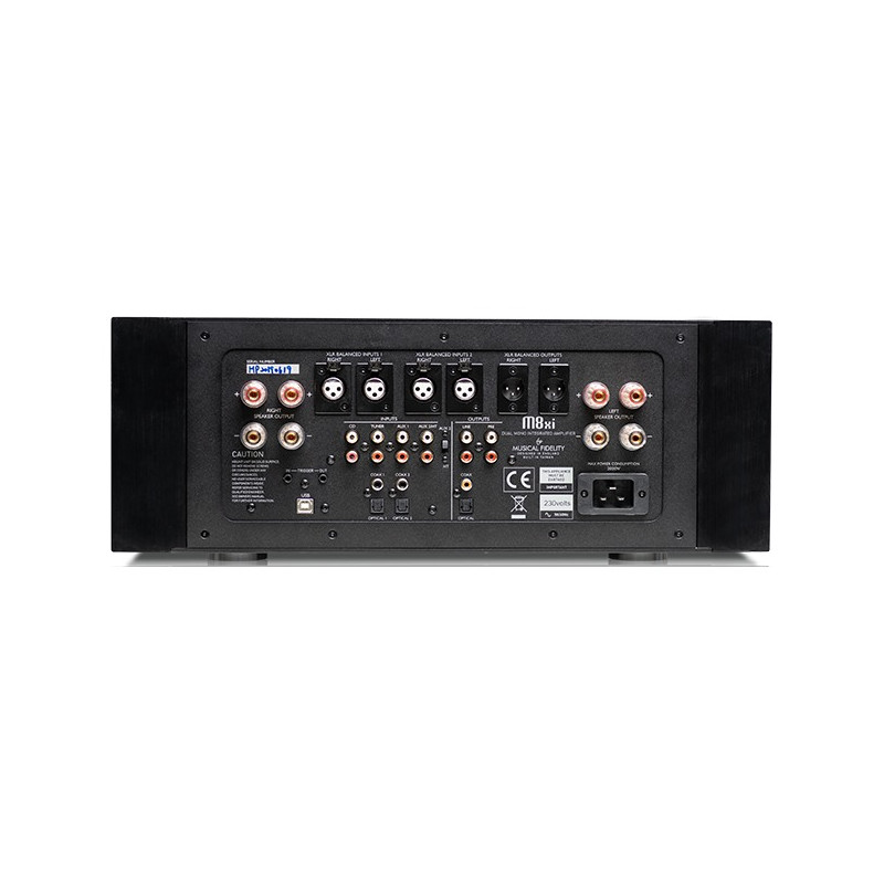 Musical Fidelity M8xi, panel trasero con XLR, RCA y entradas digitales