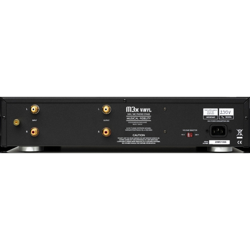 Musical Fidelity M3x Vinyl, panel trasero con entrada y salida RCA