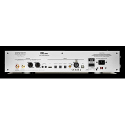Musical Fidelity M8x DAC, panel trasero con entradas digitales y salidas RCA y XLR