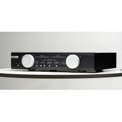 Musical Fidelity M8x Vinyl, vista en ángulo en negro