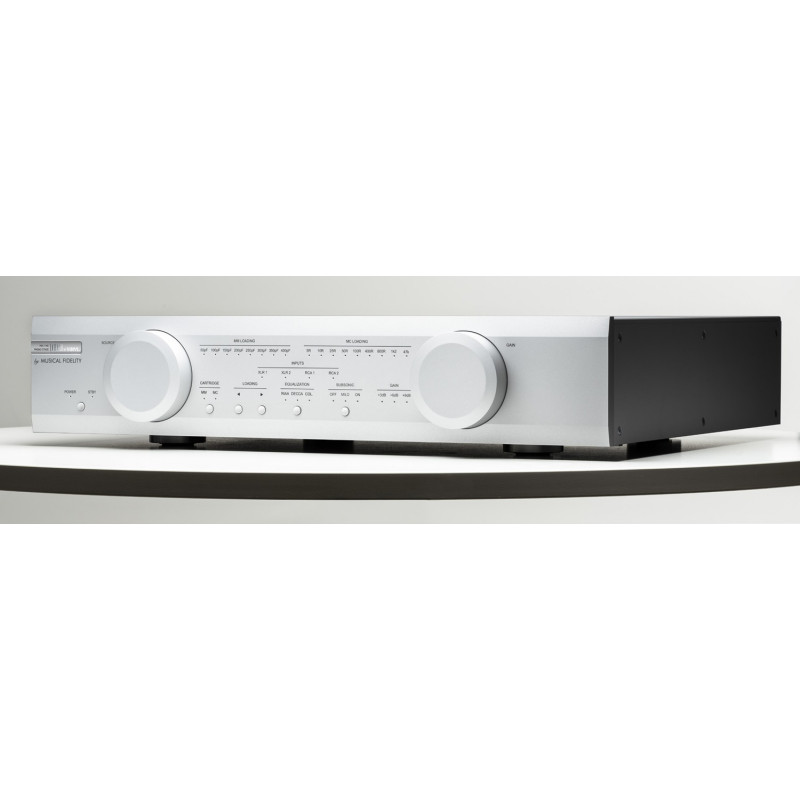 Musical Fidelity M8x Vinyl, vista en ángulo en plata