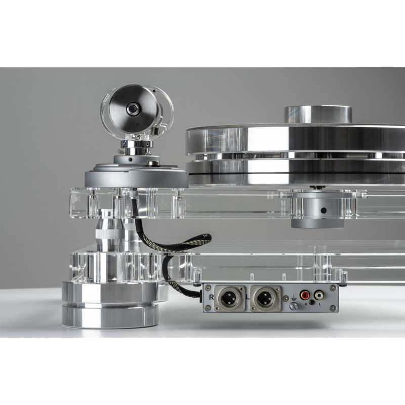 Musical Fidelity M8xTT, caja de salidas XLR y RCA