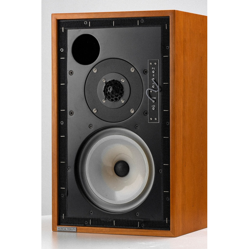 Musical Fidelity LS5/9, en cerezo, vista frontal