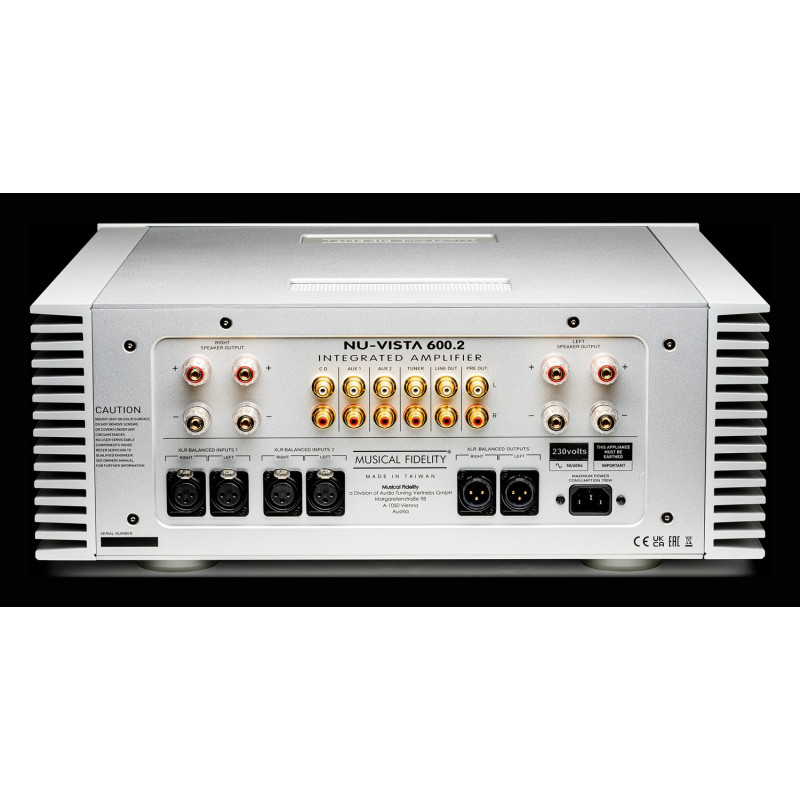 Musical Fidelity Nu-Vista 600.2, conexiones traseras, plata