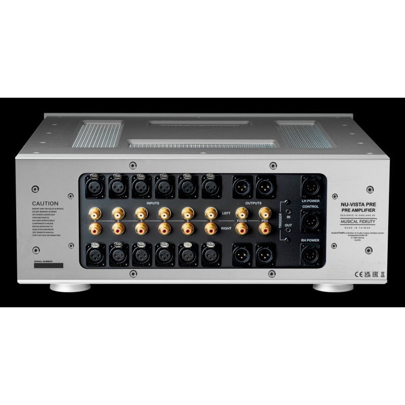 Musical Fidelity Nu-Vista PRE, conexiones traseras del previo, plata