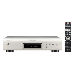 Denon DCD-600NE, frontal en plata con el mando RC-1234