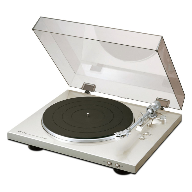 Denon DP-300F, vista en ángulo en plata con la tapa abierta
