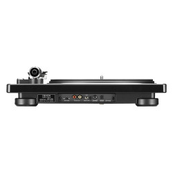 Denon DP-400, panel trasero en negro con el interruptor del previo