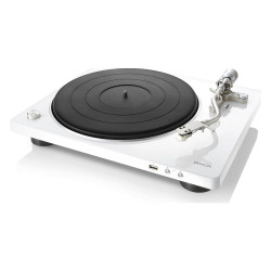 Denon DP-450USB, vista en ángulo en blanco