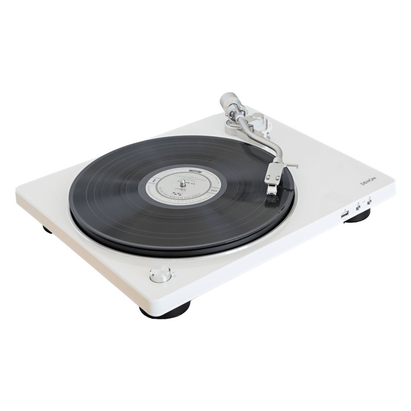 Denon DP-450USB, vista en ángulo en blanco con un disco