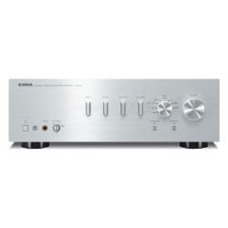 Yamaha A-S701, vista frontal en plata