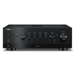 Yamaha R-N800A, vista frontal en negro