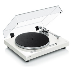 Yamaha MusicCast VINYL 500, vista en ángulo en blanco con la tapa abierta