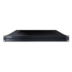 Yamaha XDA-QS5400, vista frontal con la tapa magnética y las orejas de rack