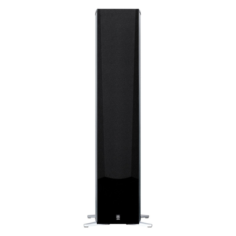 Yamaha NS-555, de frente con la rejilla puesta