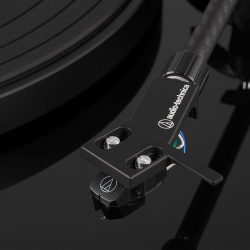 Audio-Technica AT-LPW50PB, vista adicional
