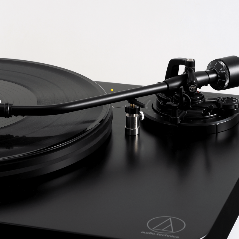 Audio-Technica AT6006R, detalle de la barra de elevación